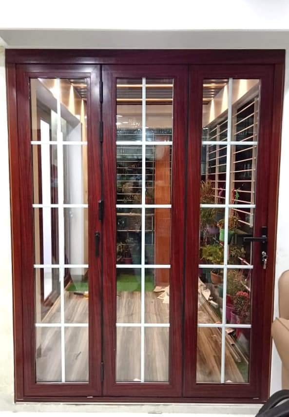 Aluminum folding door 